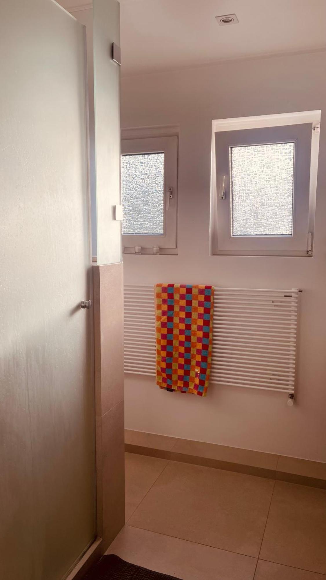 Apartment Ueber 2 Etagen Nahe Bvb-Stadion Und Westfalenhallen Dortmund Extérieur photo
